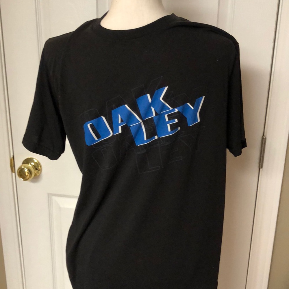 Oakley Black T-shirt